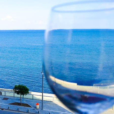 Flirty Flamingo Seaview Seafront Apartment ラルナカ エクステリア 写真