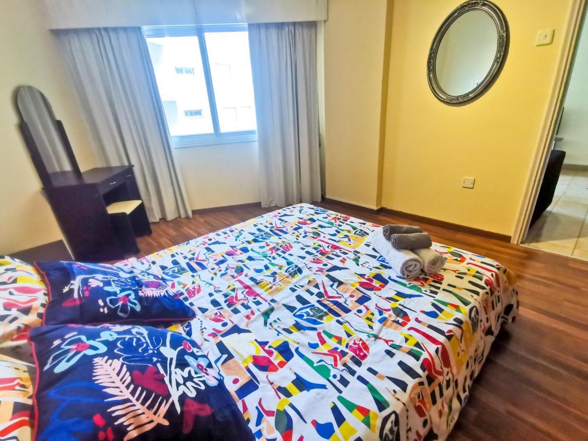 Flirty Flamingo Seaview Seafront Apartment ラルナカ エクステリア 写真